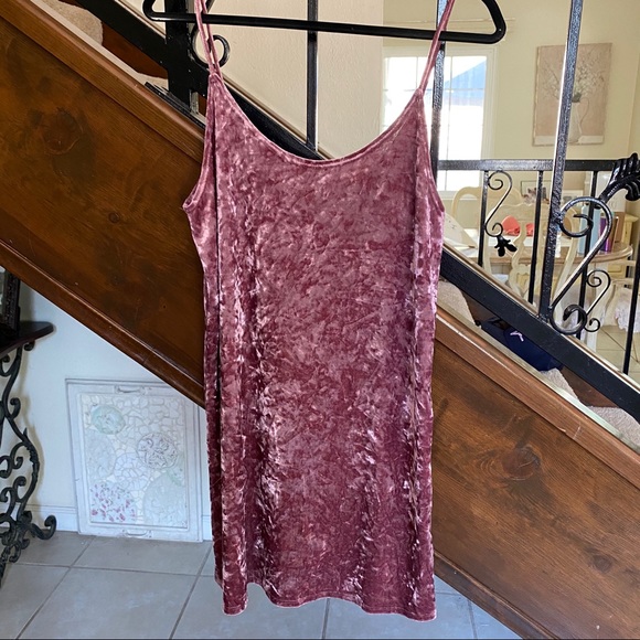 Forever 21 Cami Velvet Mauve Mini Dress - Picture 4 of 5